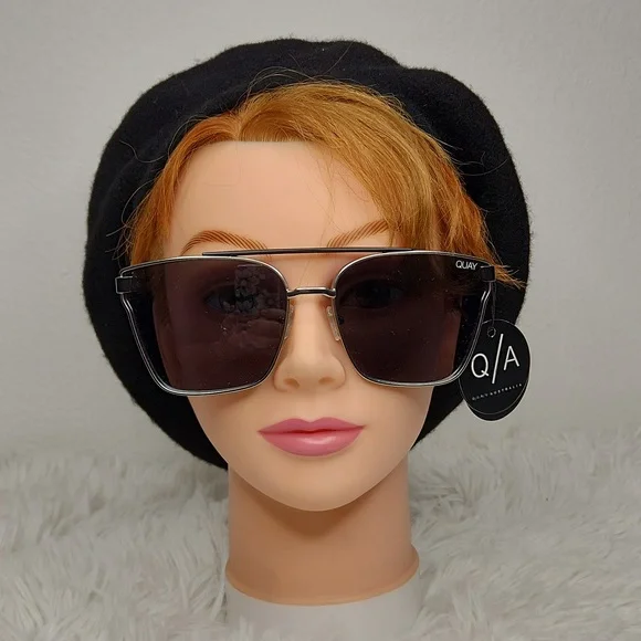 Quay Australia Black Frame with Silver Lens Sunglasses. Quay Australia LEVEL UP Sunglasses Black Frame / Silver  main image 3